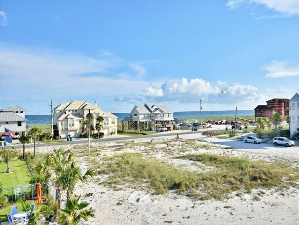 Navarre Beachfront with Private Pool