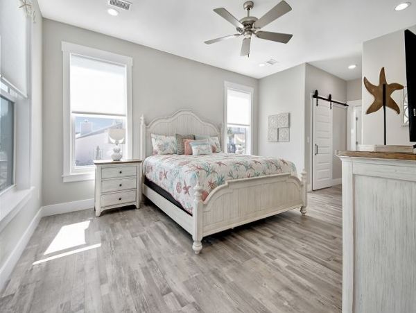 Navarre Beachfront with Private Pool