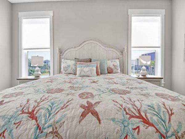 Navarre Beachfront with Private Pool