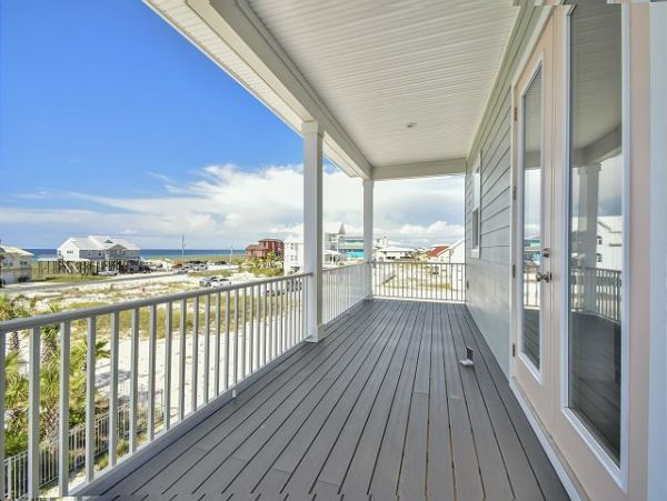 Navarre Beachfront with Private Pool