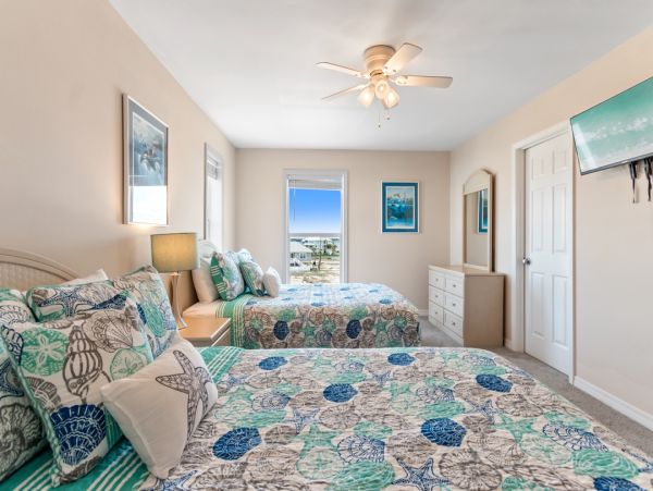 Beachfront Luxury Vacation Home in Navarre Beach