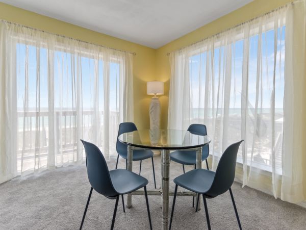 Beachfront Luxury Vacation Home in Navarre Beach