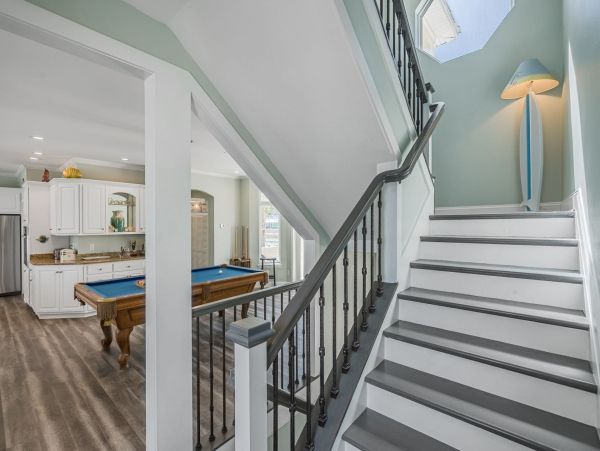 Wonderful Beach House with Water View and 5 Bedrooms