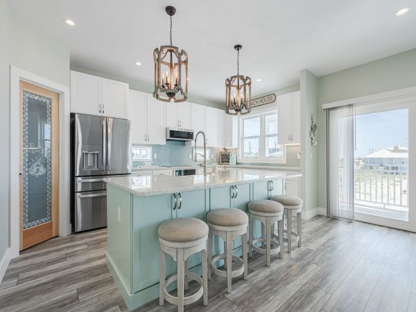 Beautiful 4 Bedroom Vacation Home in Navarre Beach