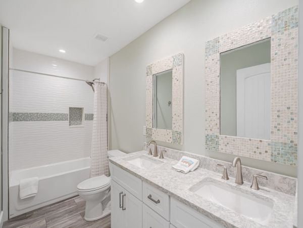 Beautiful 4 Bedroom Vacation Home in Navarre Beach