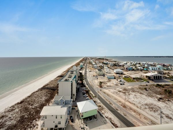 Luxurious Gulf Coast Condo with Stunning Views Navarre Beach Retreat