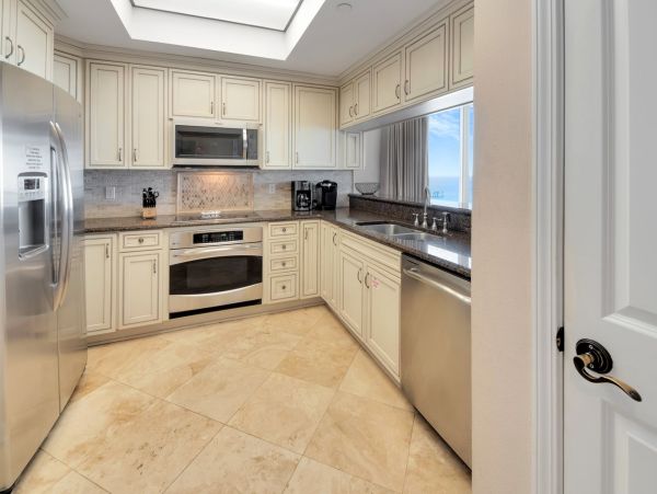 Navarre Beach Vacation Rental - Gulf Front Condo with Balcony & Pools