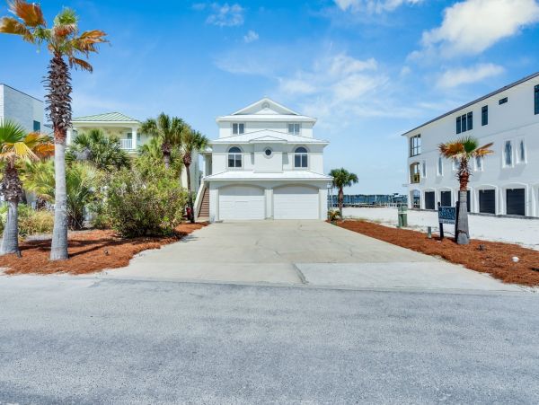 Navarre Beach Five Bedroom Gulf View Vacation Home