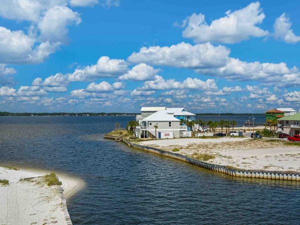 Exclusive Navarre beachfront House