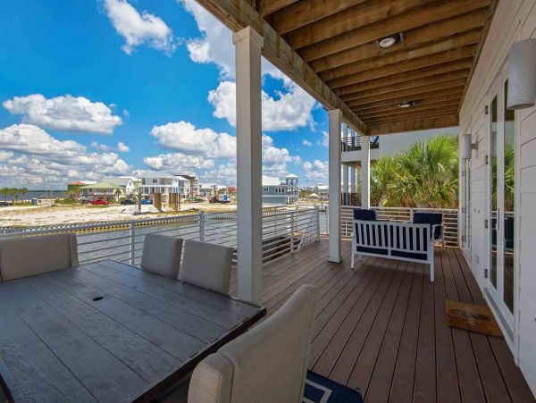Exclusive Navarre beachfront House