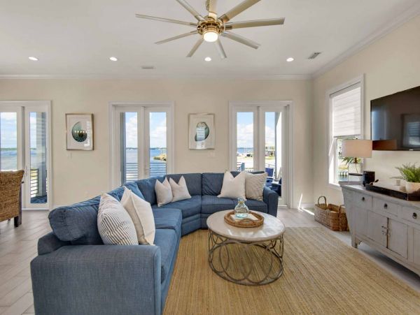 Exclusive Navarre beachfront House