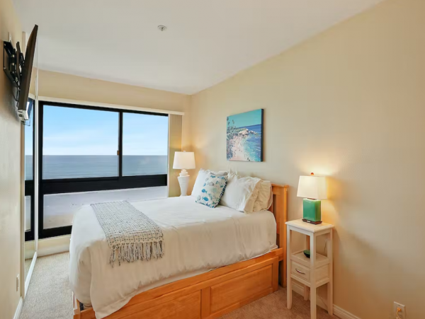 Oceanfront San Diego 2 Bedroom Penthouse