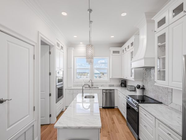 Beautiful 8 Bedroom Vacation Home with Full Ocean Views