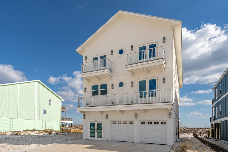 Beautiful 8 Bedroom Vacation Home with Full Ocean Views