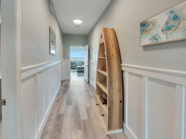 Stunning Navarre Beach Waterfront Home for Large Groups