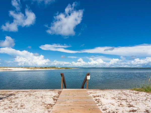 Stunning Navarre Beach Waterfront Home for Large Groups