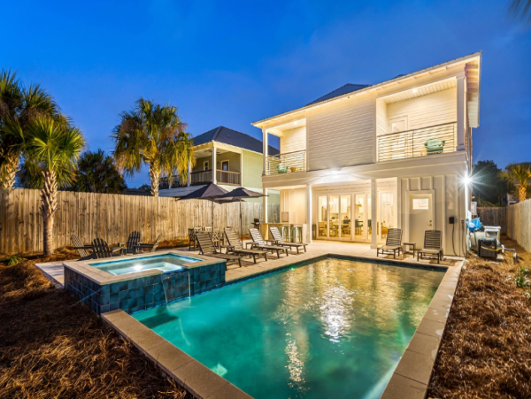 Beautiful Home with Private Pool & Spa in Destin