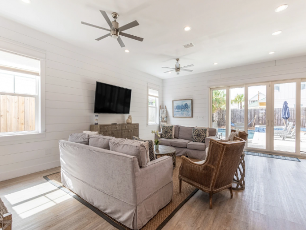 Beautiful Home with Private Pool & Spa in Destin
