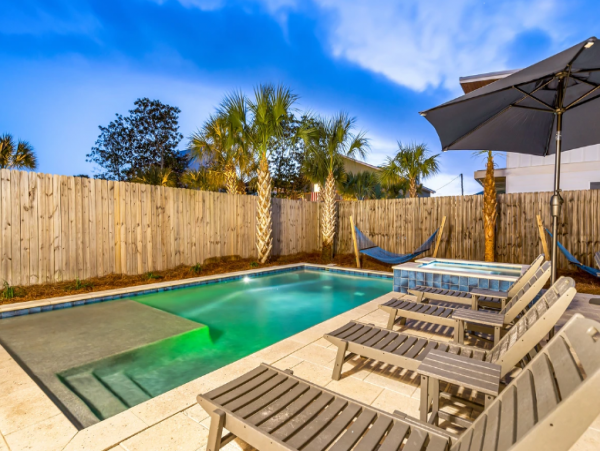 Beautiful Home with Private Pool & Spa in Destin