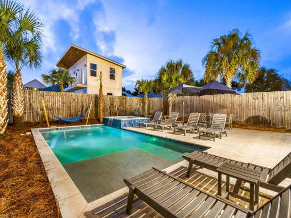 Beautiful Home with Private Pool & Spa in Destin