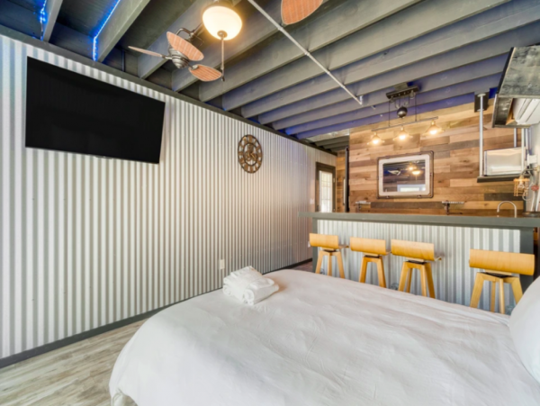 Charming Coastal Bungalow in Destin with Pool and Separate Carriage House Steps from the Beach
