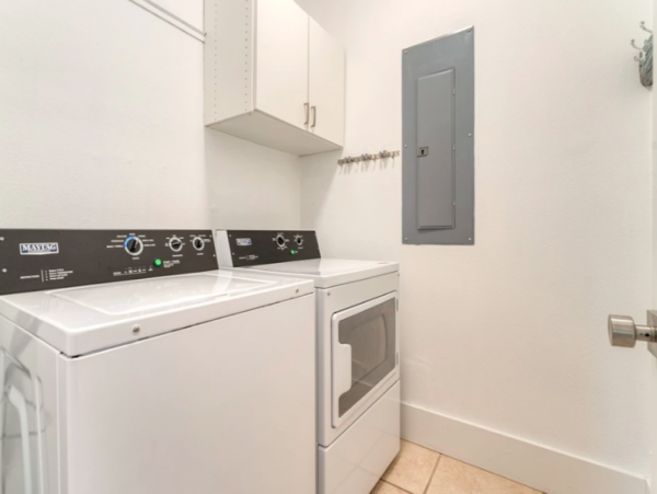 Charming Coastal Bungalow in Destin with Pool and Separate Carriage House Steps from the Beach