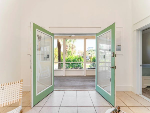 Charming Coastal Bungalow in Destin with Pool and Separate Carriage House Steps from the Beach
