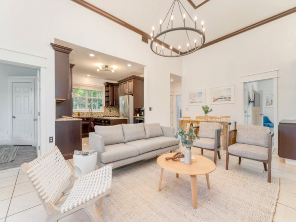 Charming Coastal Bungalow in Destin with Pool and Separate Carriage House Steps from the Beach