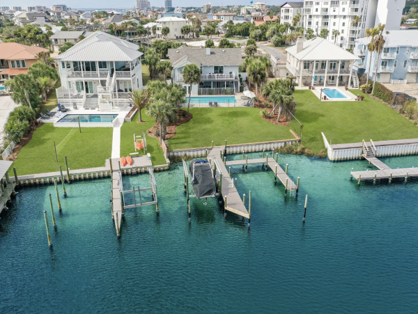 Destin Seven Bedroom Luxury Accommodation World Class Location