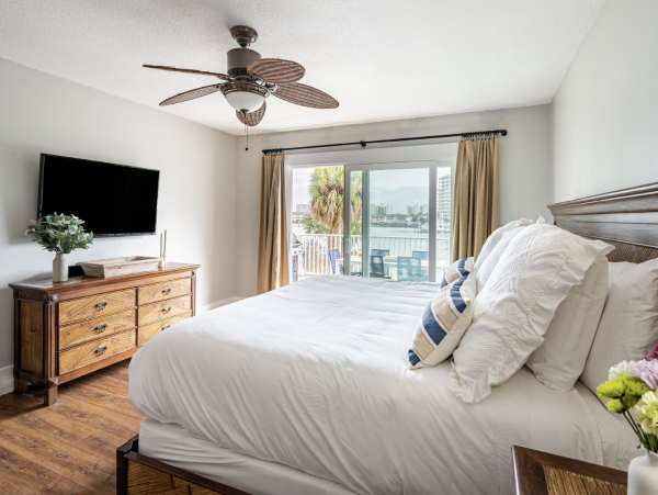 Destin Seven Bedroom Luxury Accommodation World Class Location