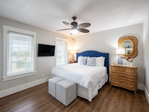 Destin Seven Bedroom Luxury Accommodation World Class Location