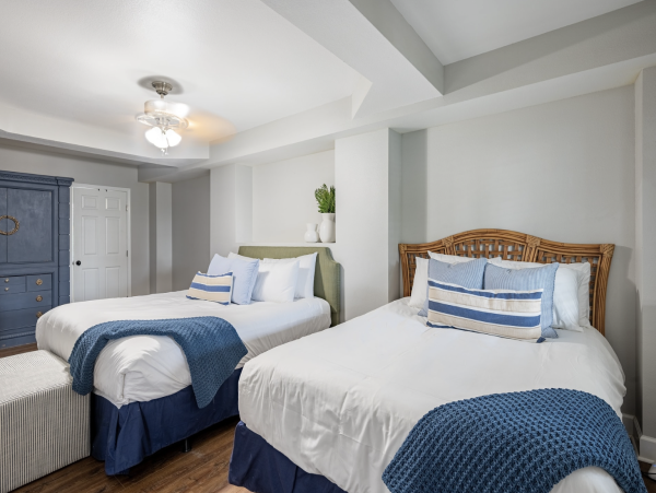Destin Seven Bedroom Luxury Accommodation World Class Location