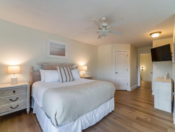 Walk to Beach Destin Vacation Home Eight Bedroom