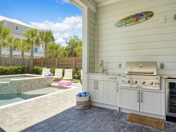 Miramara Beach Exceptional Large Pool Home Sleeps 25!