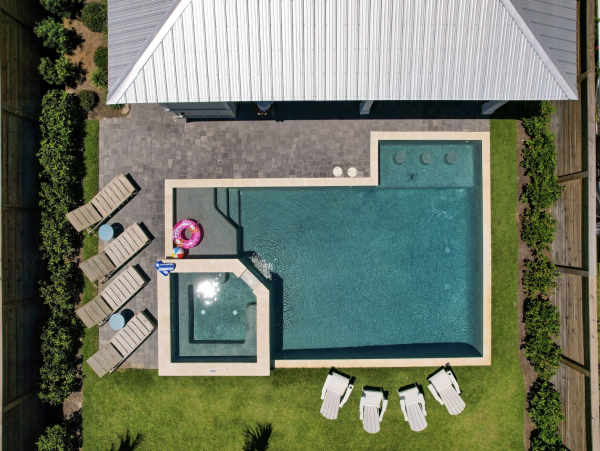 Miramara Beach Exceptional Large Pool Home Sleeps 25!