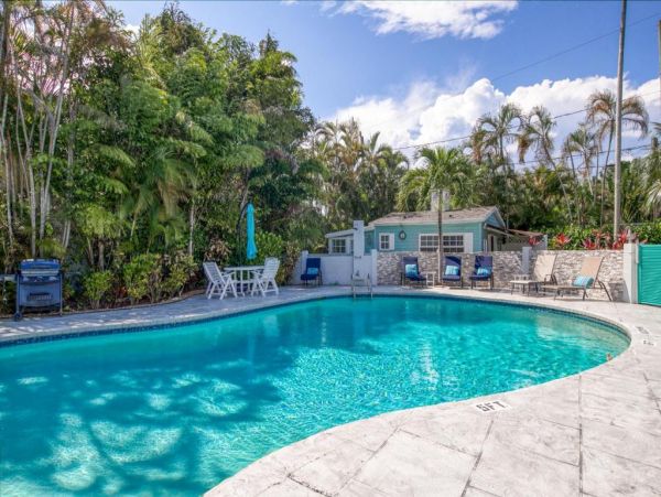 Wilton Manors Vacation Condo Two Bedroom