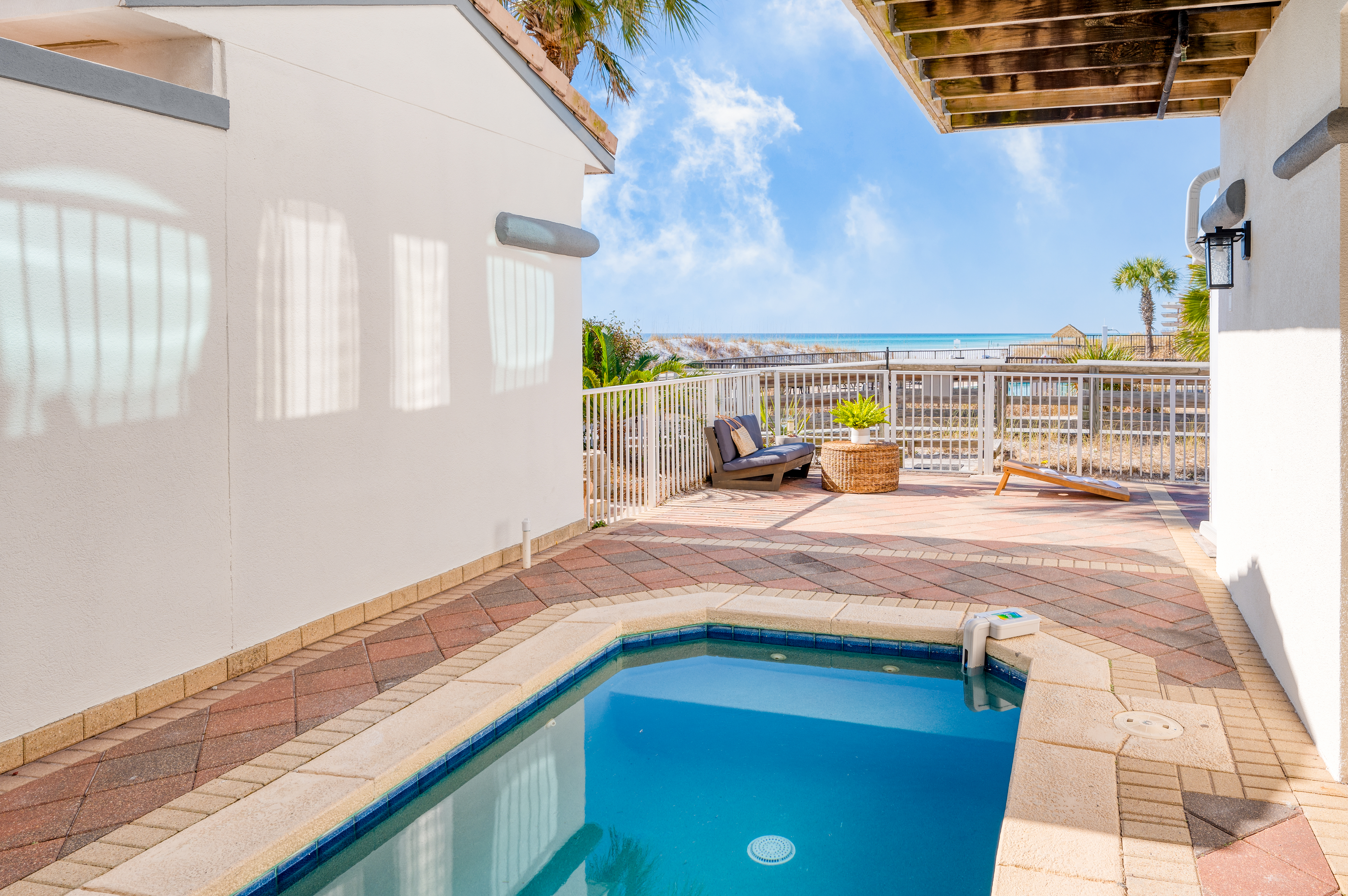Miramar Vacation Home Five Bedroom Steps to Beach