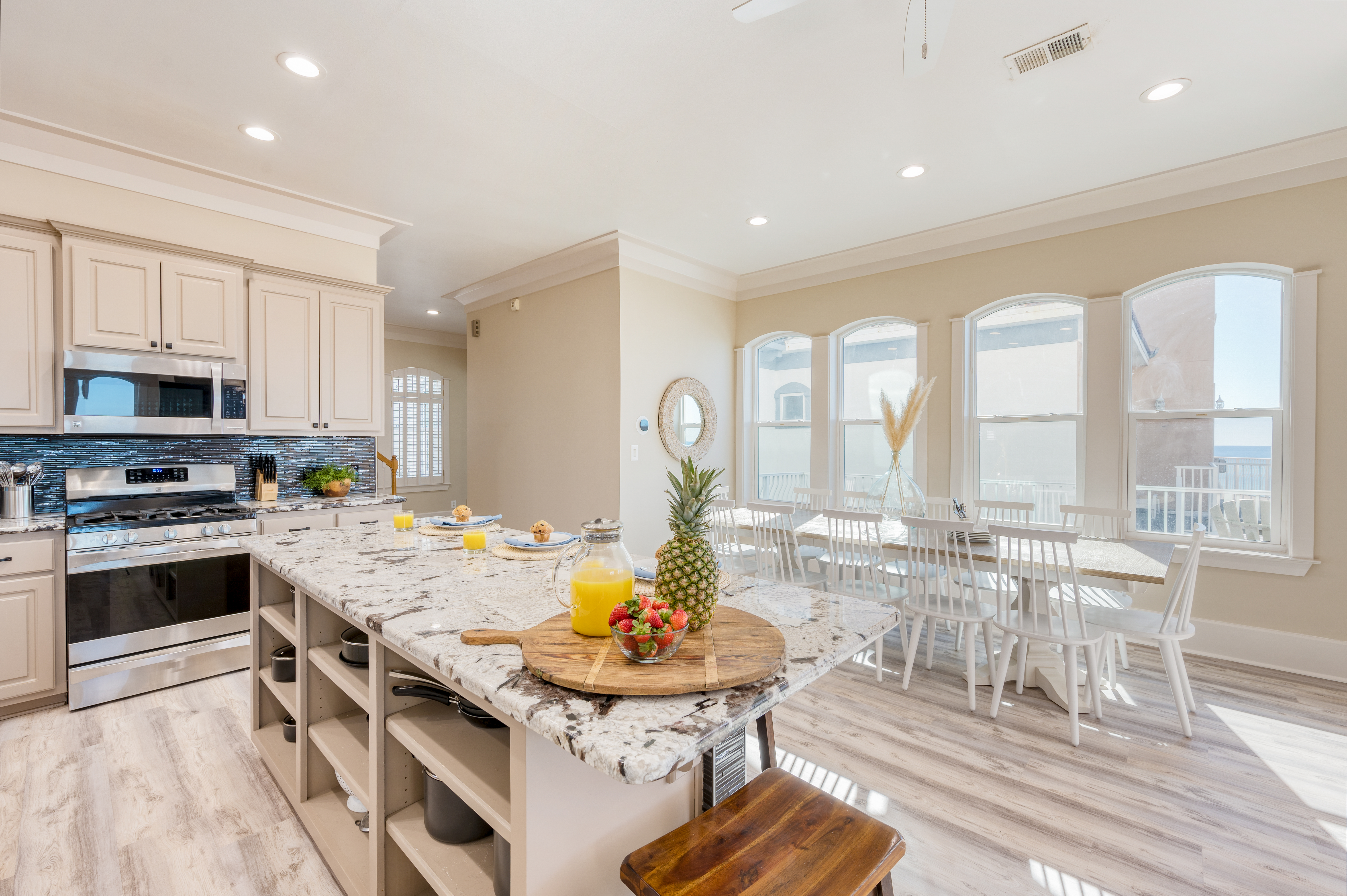 Miramar Vacation Home Five Bedroom Steps to Beach