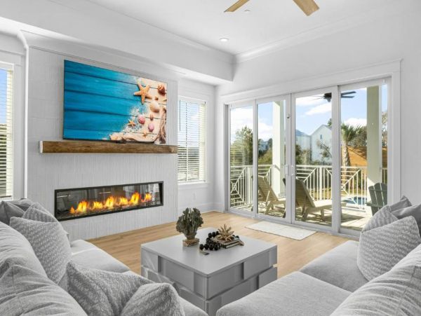 Luxurious Beach Home 6-Bedroom - Your Tropical Escape Awaits