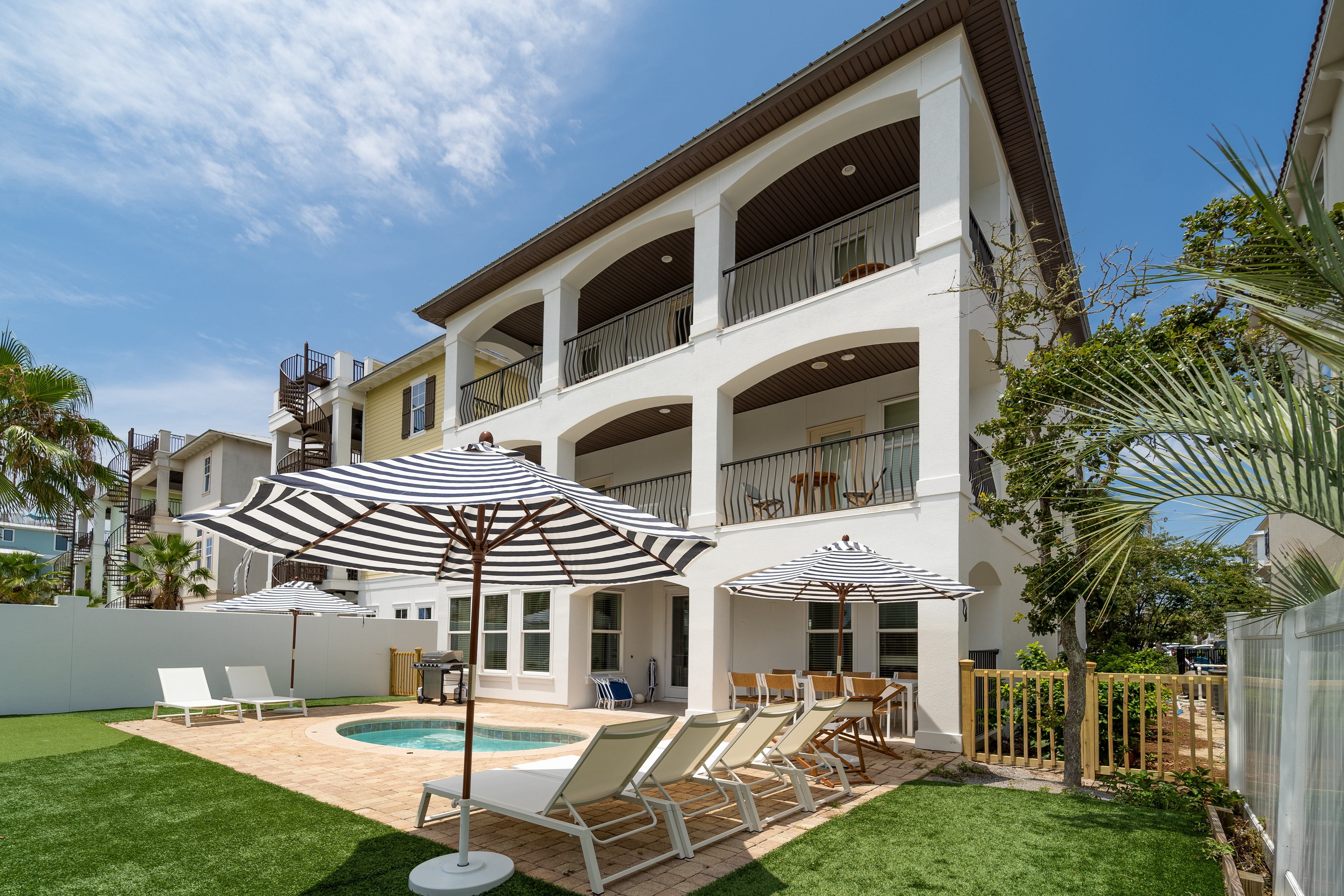 Deluxe Nine Bedroom Rental Home in Miramar Beach