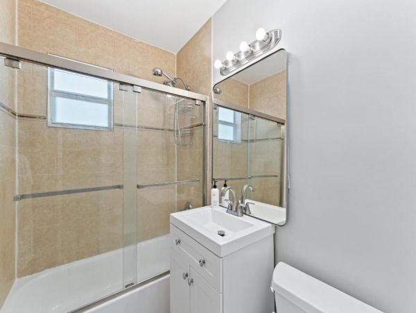 Hollywood Vacation Home Two Bedroom
