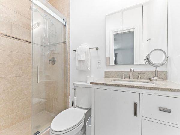 Hollywood Vacation Home Two Bedroom