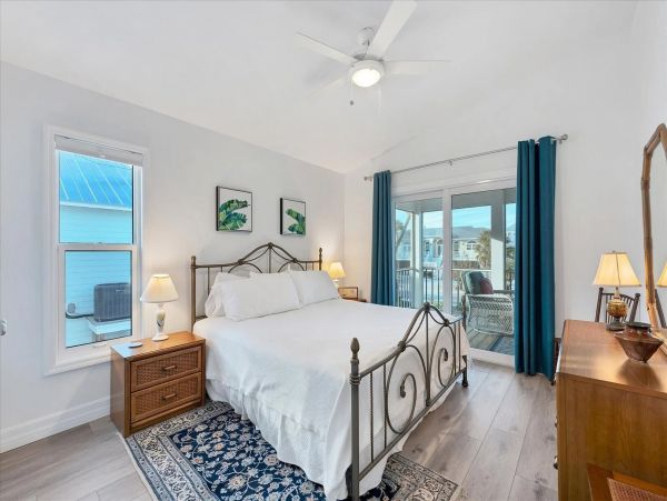 4 Bedroom Vacation Home in Boca Grande Close to Beach