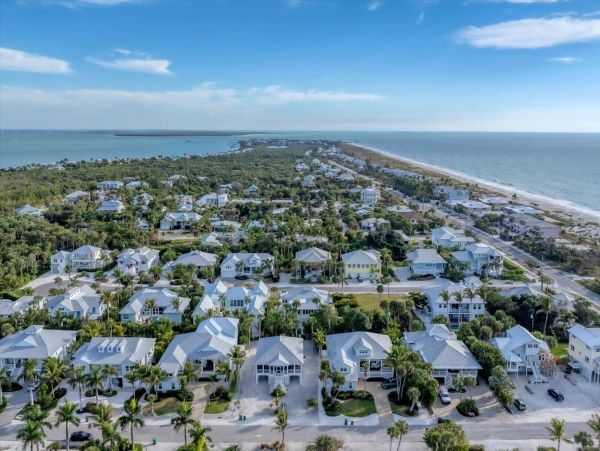 4 Bedroom Vacation Home in Boca Grande Close to Beach