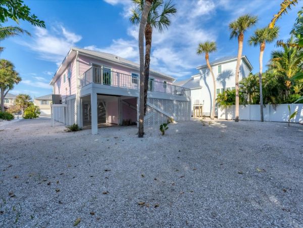 4 Bedroom Vacation Home in Boca Grande Close to Beach