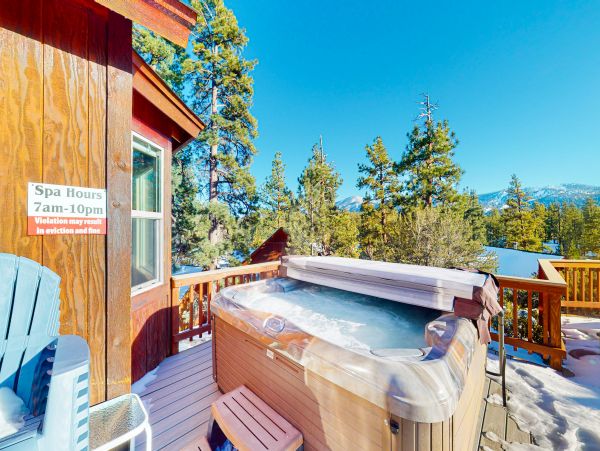 Big Bear Cozy Four Bedroom Vacation Rental Prime Location