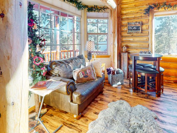 Big Bear Cozy Four Bedroom Vacation Rental Prime Location