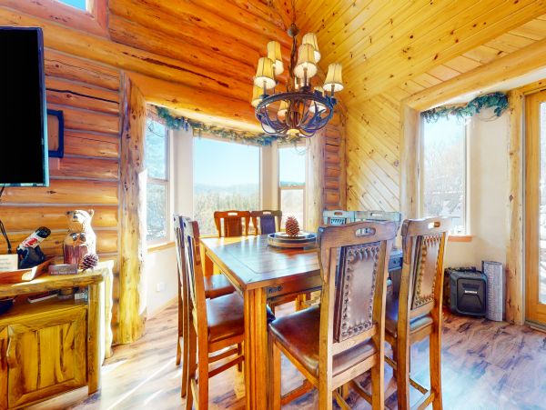 Big Bear Cozy Four Bedroom Vacation Rental Prime Location