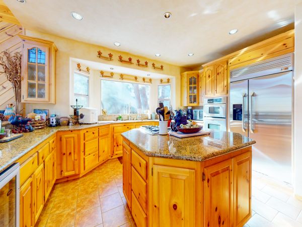 Big Bear Cozy Four Bedroom Vacation Rental Prime Location