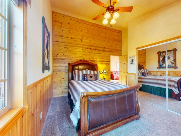 Big Bear Cozy Four Bedroom Vacation Rental Prime Location